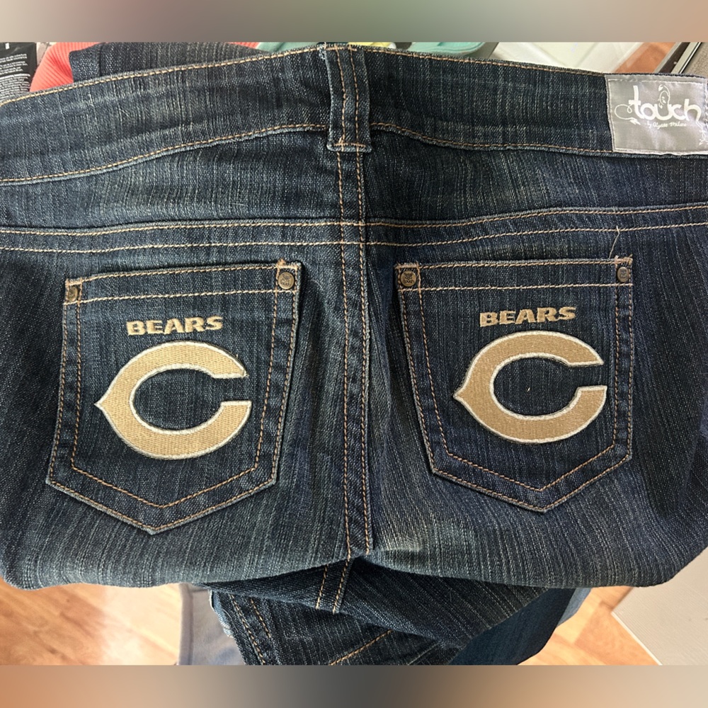 Touch by Alyssa Milano Chicago Bears Flared Boot Cut 8 NFL Embroidered Pockets - Picture 3 of 16